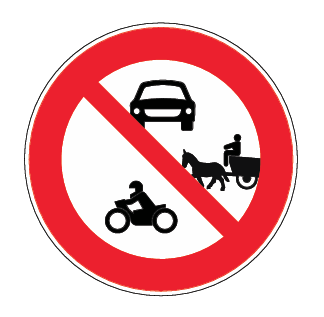 Motorlu Taşıt Giremez İşareti trafik levhası
